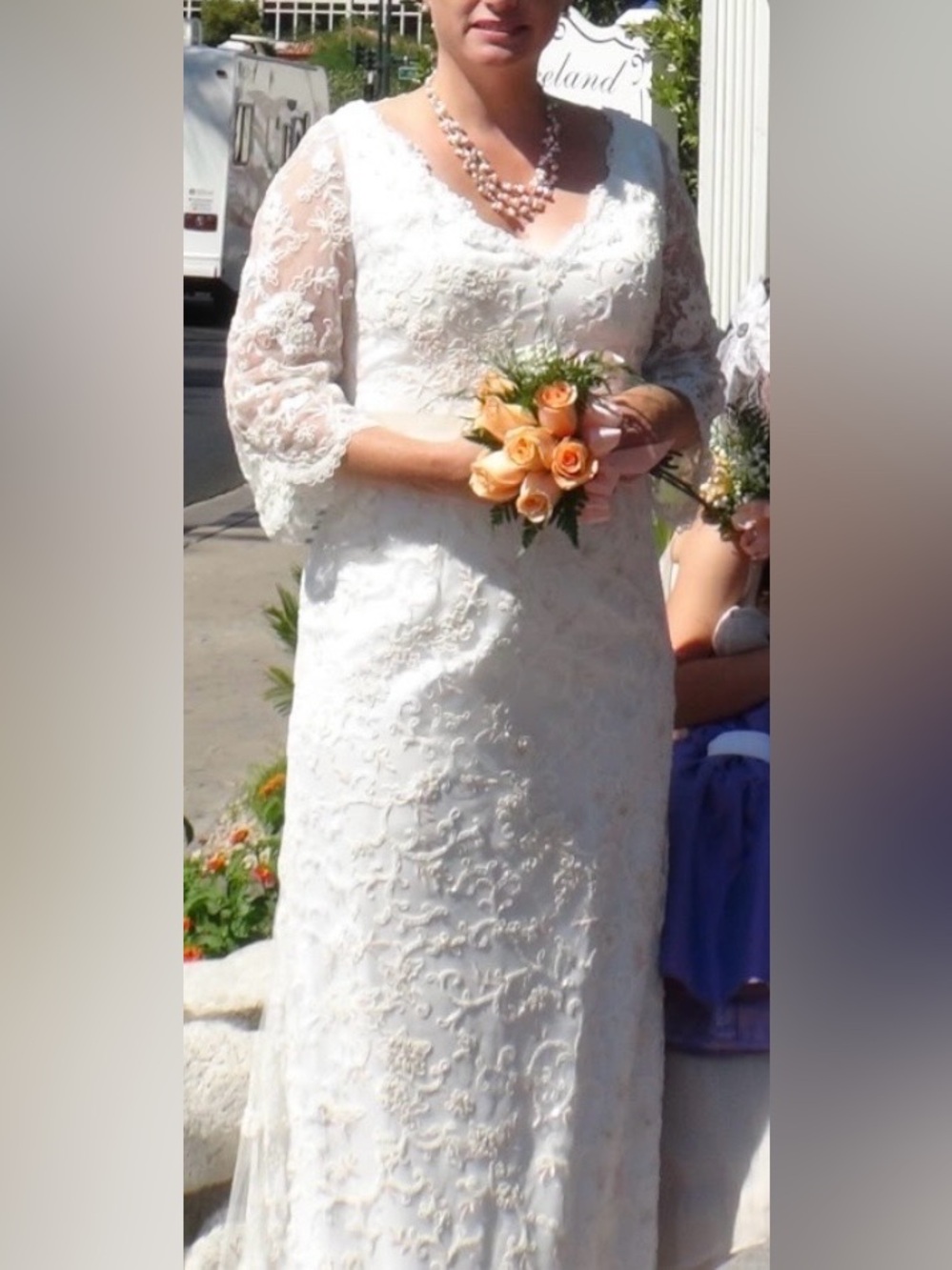 BEAUTIFUL ❤️ Ivory Beaded Lace Gown with 3/4 Sheer Sleeves ❤️